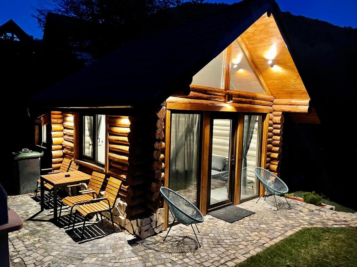 Cabana Din Groapa Frumoasa ริชนอฟ ภายนอก รูปภาพ